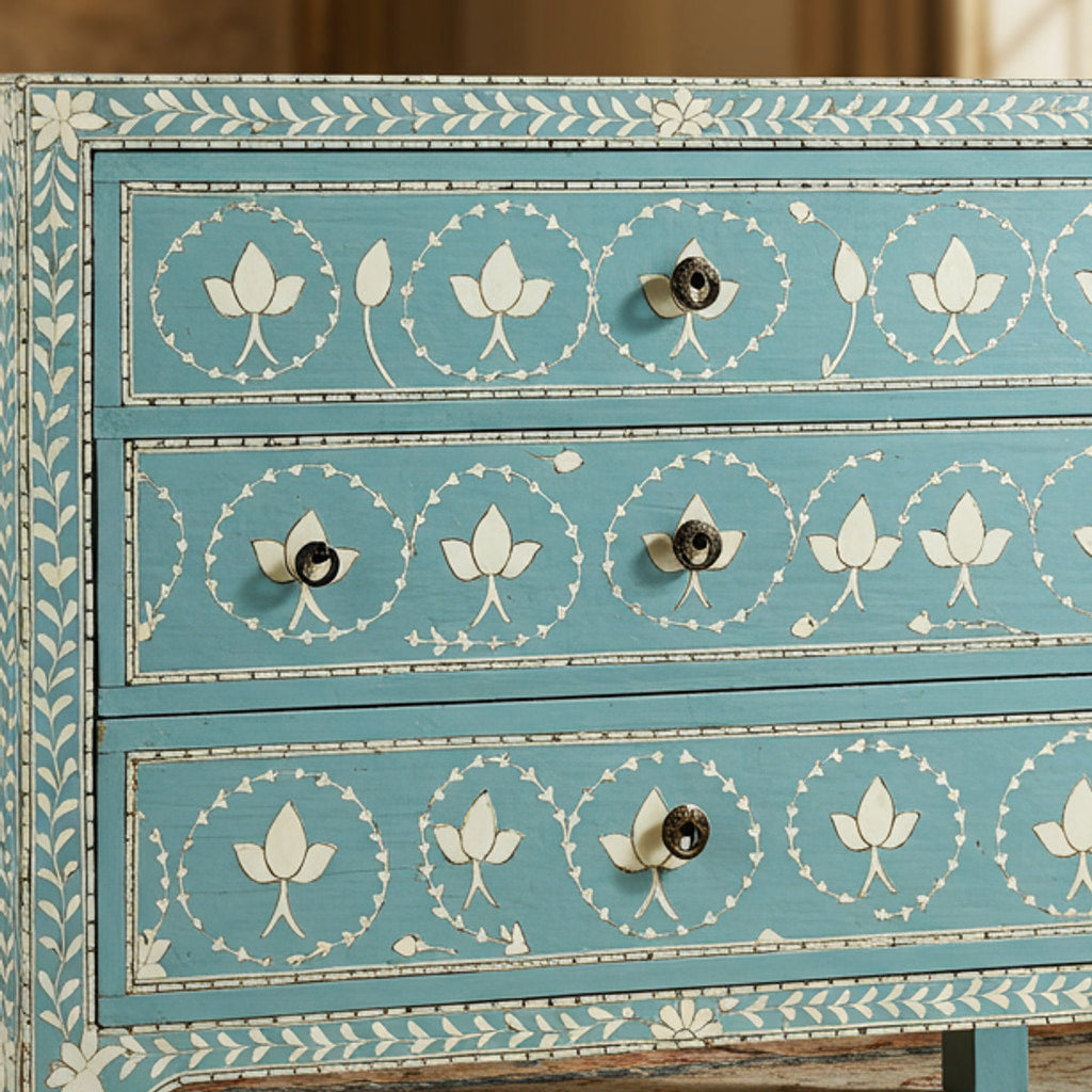 Center detail (auto-generated)