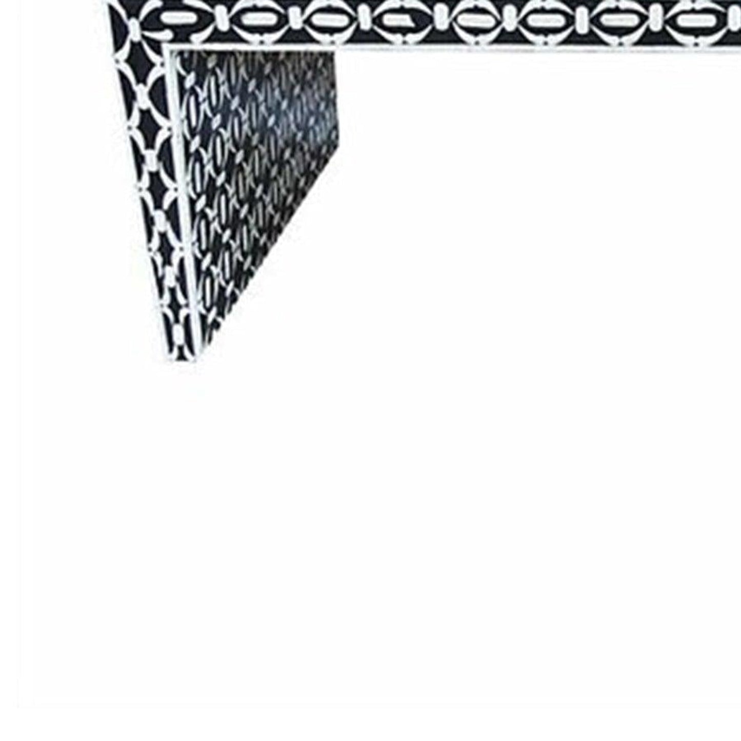 Bottom-left detail (auto-generated)