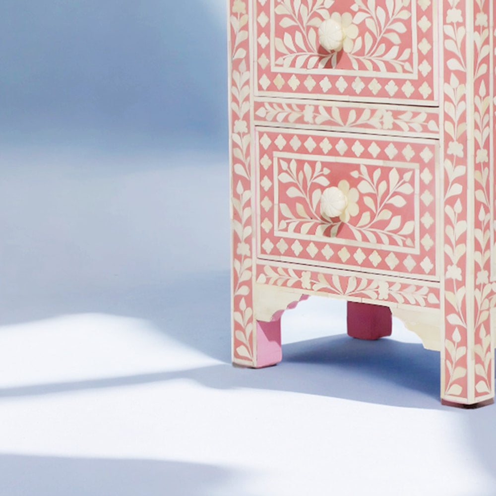 Bottom-left detail (auto-generated)