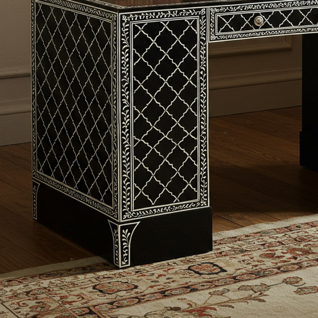 Bottom-left detail (auto-generated)