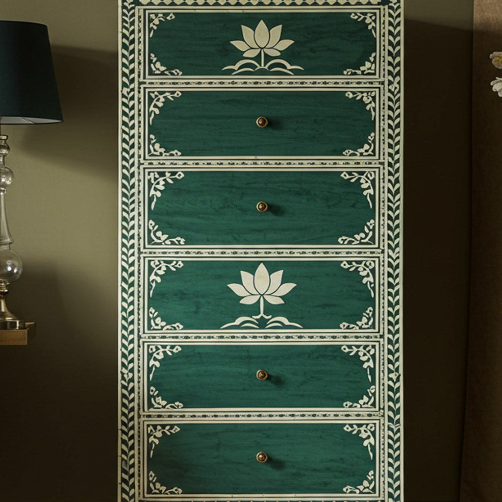 Center detail (auto-generated)