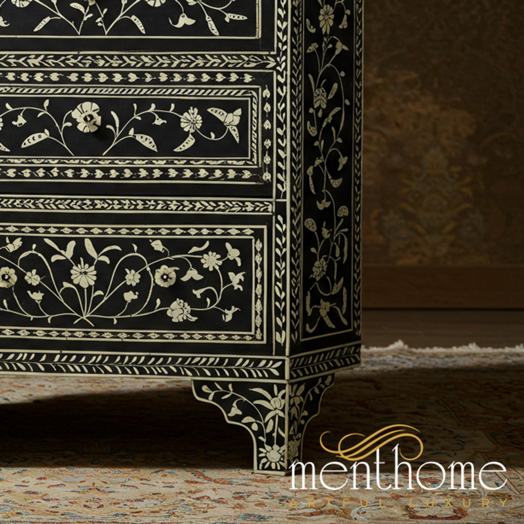 Bottom-right detail (auto-generated)