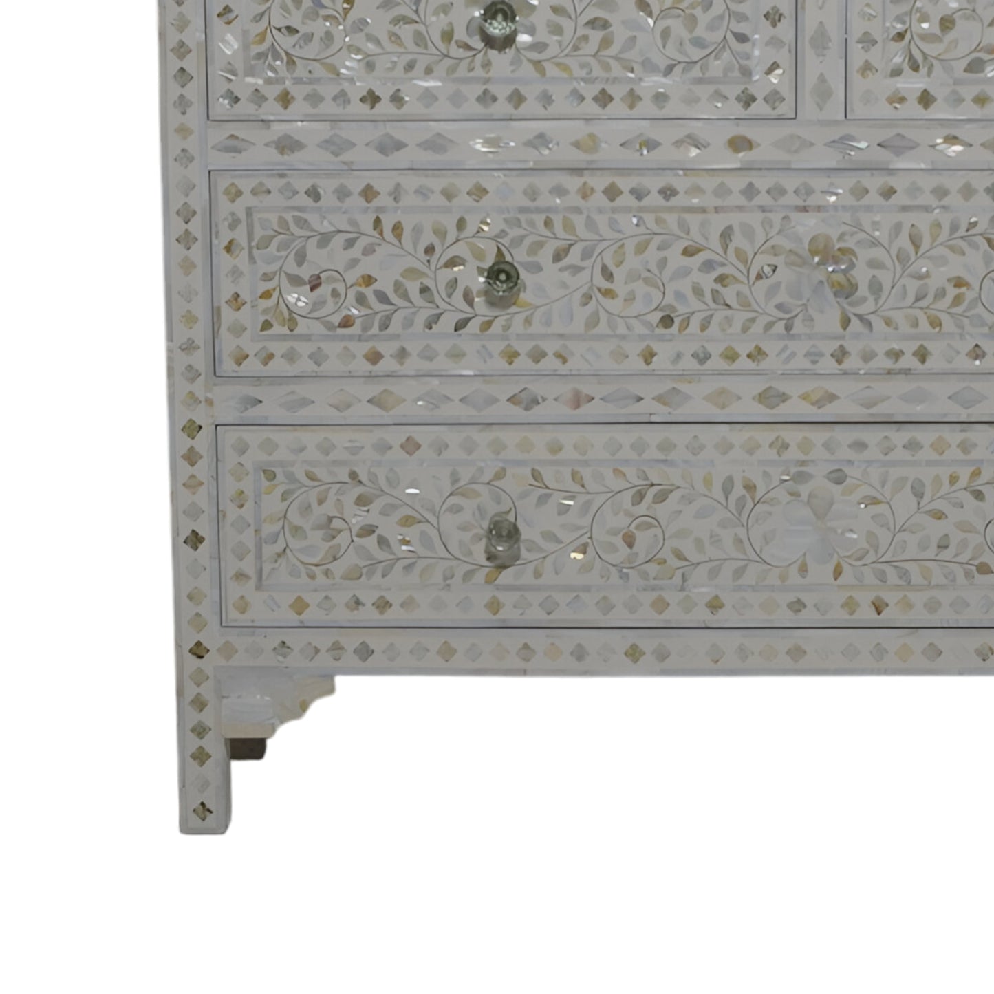Bottom-left detail (auto-generated)