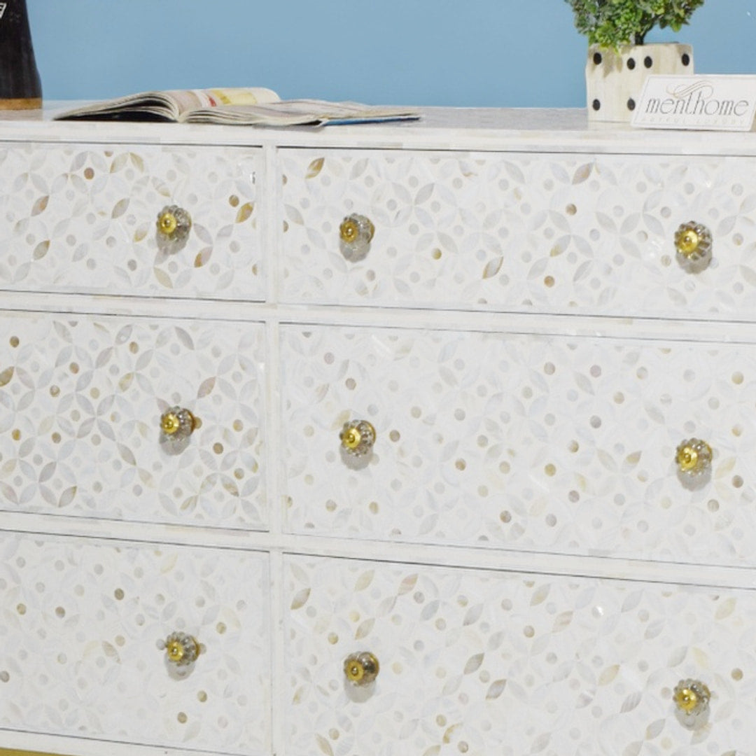 Center detail (auto-generated)