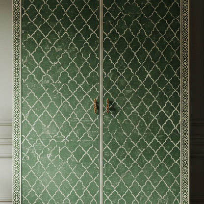 Center detail (auto-generated)