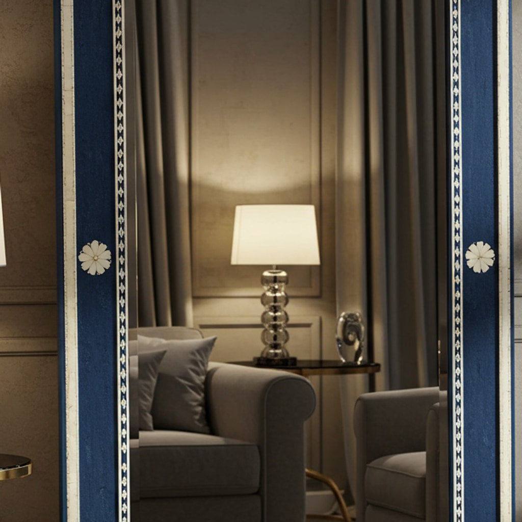 Center detail (auto-generated)