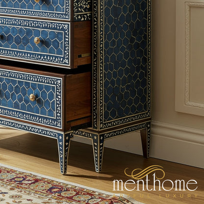 Bottom-right detail (auto-generated)