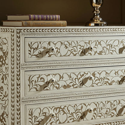 Center detail (auto-generated)