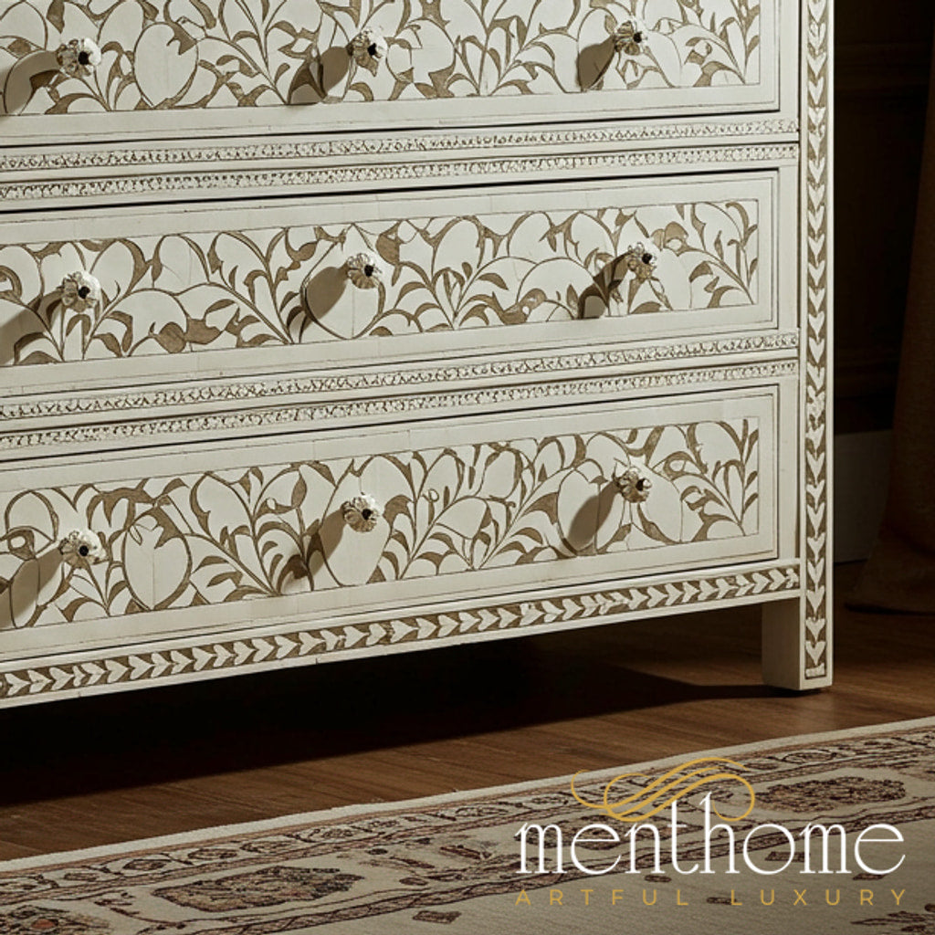 Bottom-right detail (auto-generated)