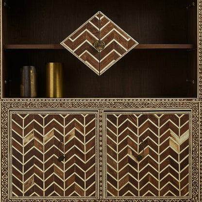 Center detail (auto-generated)