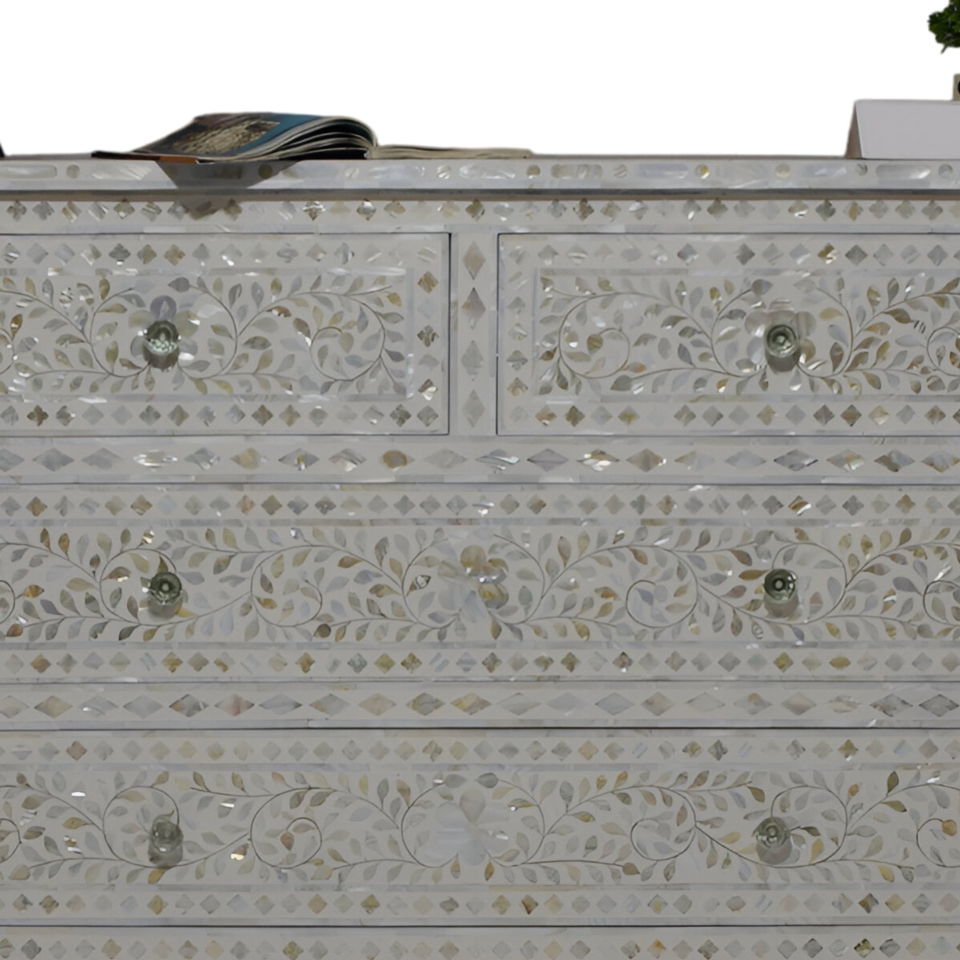 Center detail (auto-generated)