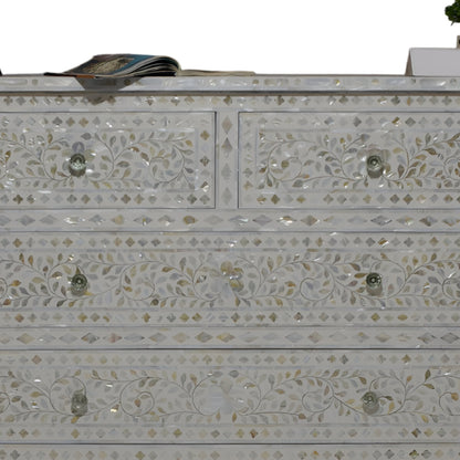 Center detail (auto-generated)