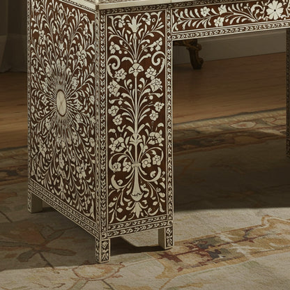 Bottom-left detail (auto-generated)